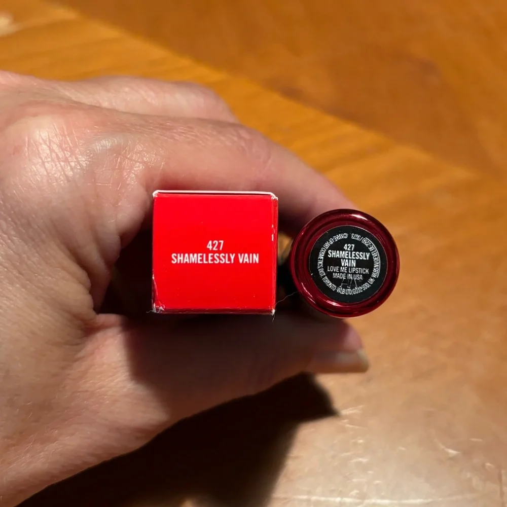 MAC Cosmetics brand new